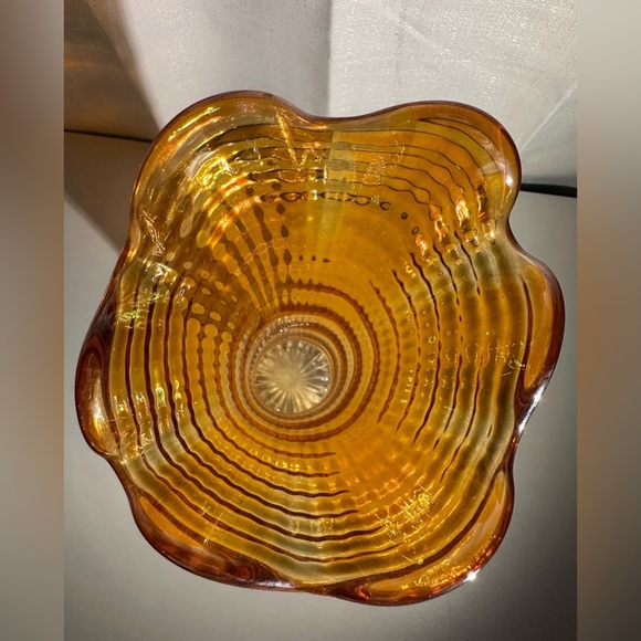 Vintage Imperial Carnival Glass Marigold Ripple Swung Vase - Picture 11 of 15